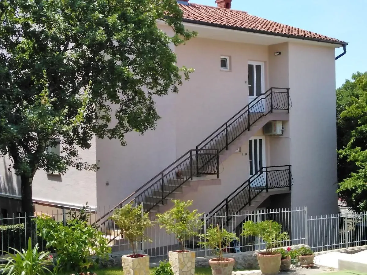 Apartments Sabo Kraljevica